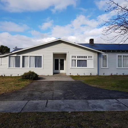 Taylors Lodge Turangi Exterior foto